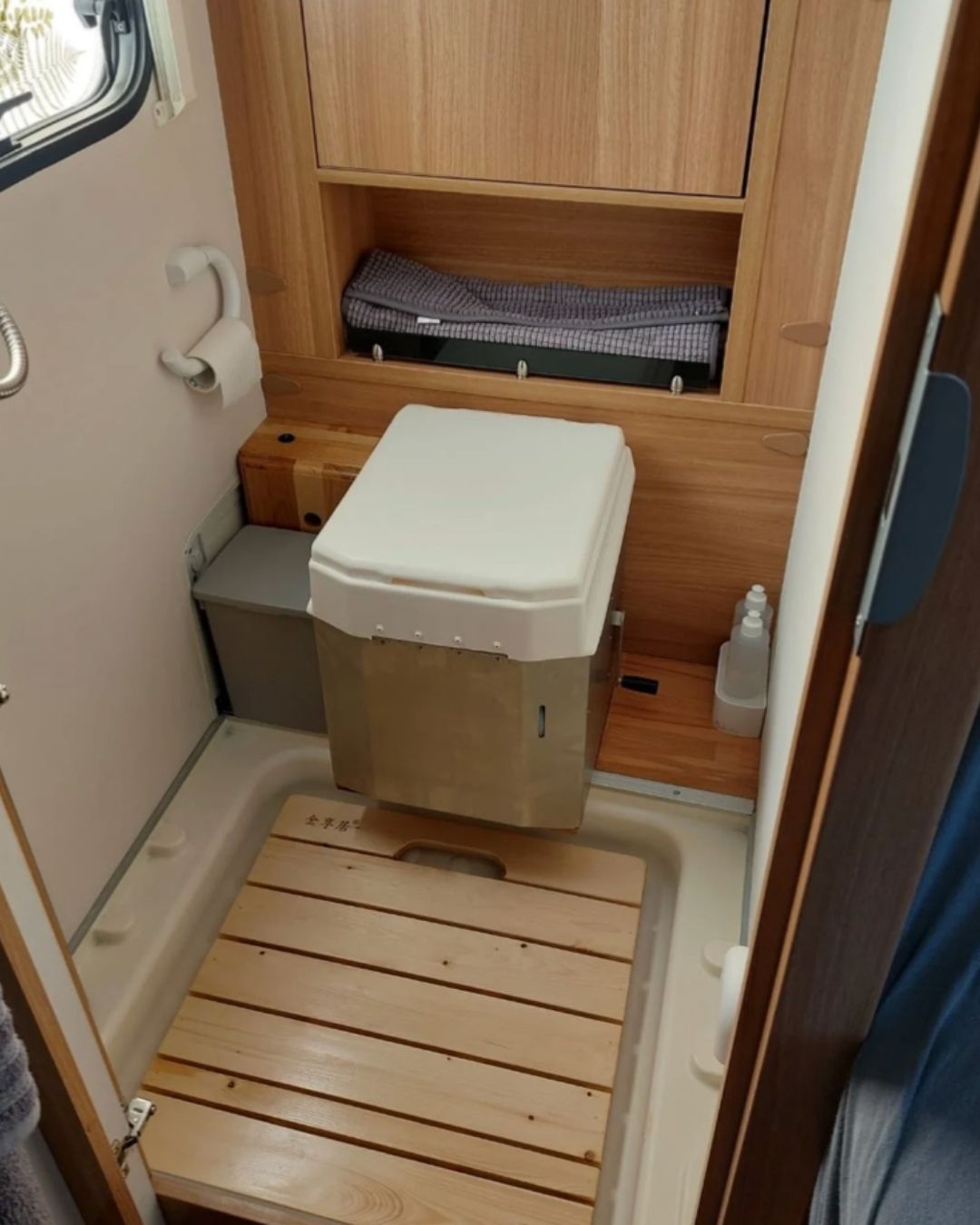 <strong>Dethleffs Camper 500 FR Baujahr 2015</strong>